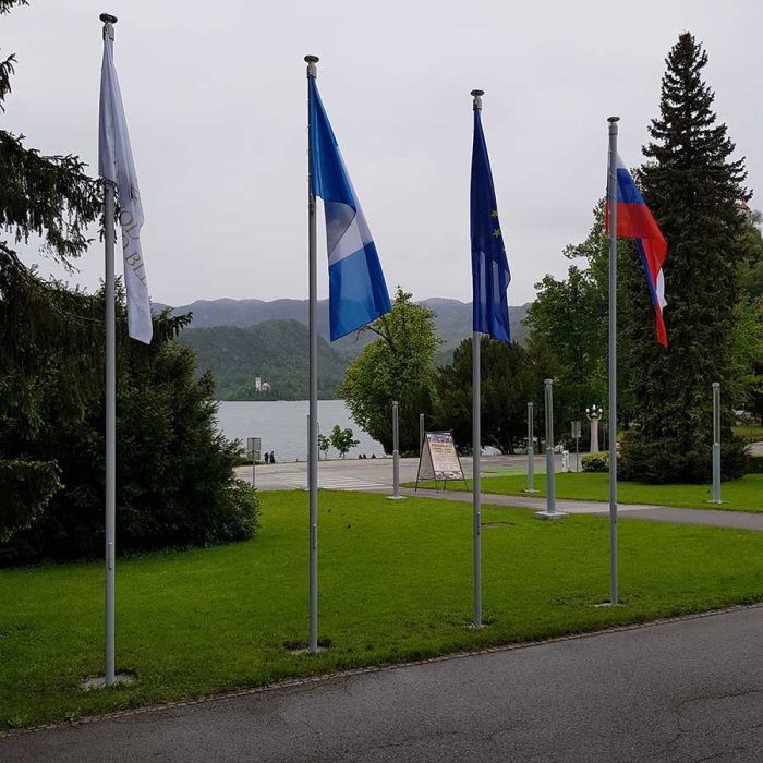 drogovi za zastave agm