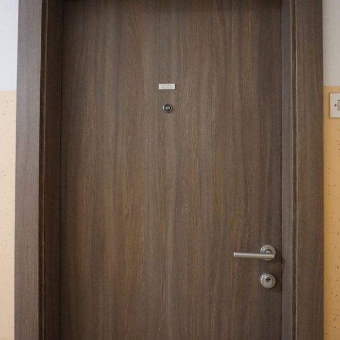 Notranja in vhodna vrata Vertigo DOM 12 vhodna varnostna vrata vertigo